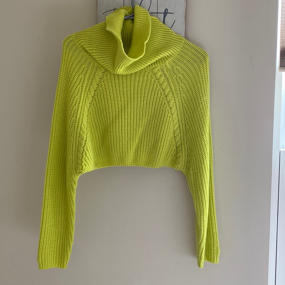 Fashion Nova Cropped Loose Turtle Neck